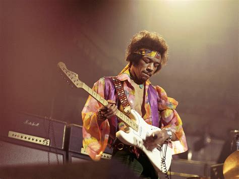 How Did Jimi Hendrix String His Guitar, and Why Did He Paint the Moon Blue?